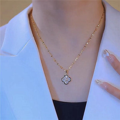 Elegant Bohemian Simple Style Necklace, Fashion Delicate Clavicle Chain, Gold-Tone with Clover Pendant, Chic Luxury Jewelry for Women